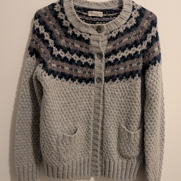 Marks & Spencer Light Gray Fair Isle Knit Cardigan with Navy & Mauve Accents - Picture 5 of 8